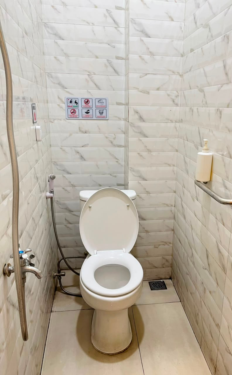 Toilet